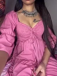 Suhu_love webcam model stream image