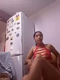 Lusandra1837lusi webcam model stream image