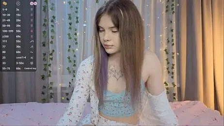 CarolinePepper webcam model stream image