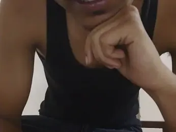 Sonu332002 webcam model stream image