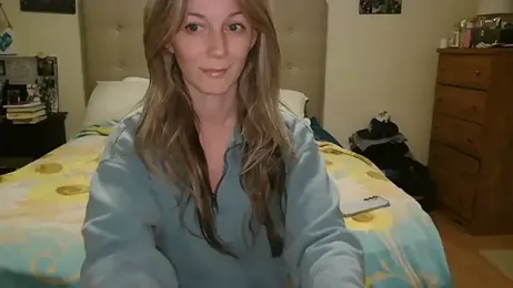 Heyitsmee33 webcam model stream image