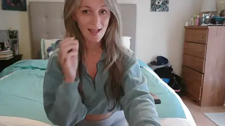 Heyitsmee33 webcam model stream image