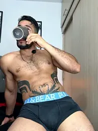 Maximiliano_ford webcam model stream image