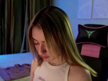 UrLizz webcam model stream image