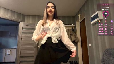 OdessaRiggi webcam cam4 model stream image