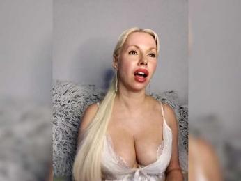 LaymaFlay webcam model stream image