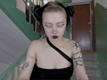 DragonFlya webcam model stream image