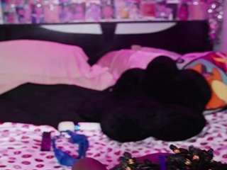 karliekayozz webcam camsoda model stream image