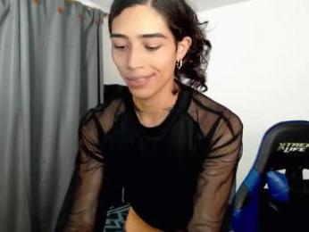 pupi_wolf webcam model stream image