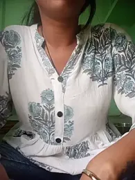 Miss_Divyaa webcam model stream image