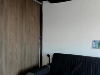 Nate Village webcam model stream image