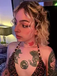 Bonnie_vega webcam stripchat model stream image