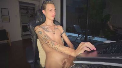 Den_DreaddX webcam model stream image