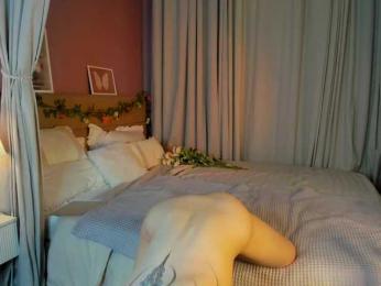 Miss-you-kiss webcam model stream image