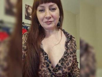 Flirt_Red webcam bongacams model stream image