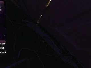 blondiewithanass webcam model stream image