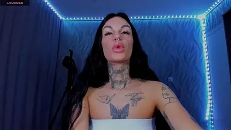 angel_devil_forever webcam model stream image