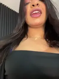 jenn_fit webcam model stream image