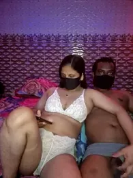 Younger_Couples webcam model stream image