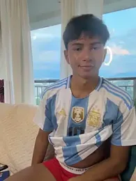 Leonarrrd_01 webcam stripchat model stream image