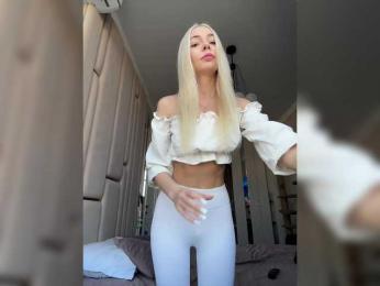 WhiteGirl-one webcam bongacams model stream image