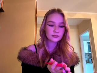 Camila Warick webcam model stream image