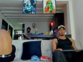 straight__friends webcam model stream image