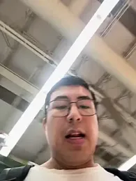 andrewmhilton_ webcam model stream image