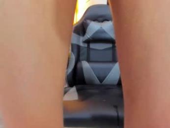 mono_blonde webcam model stream image