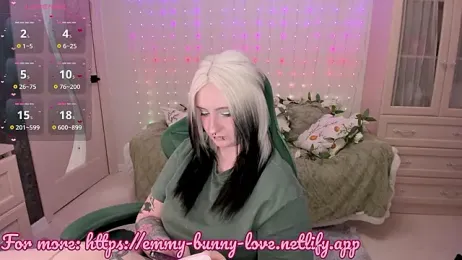 EmmyBunny webcam model stream image