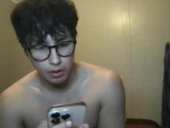 hyunluv webcam model stream image