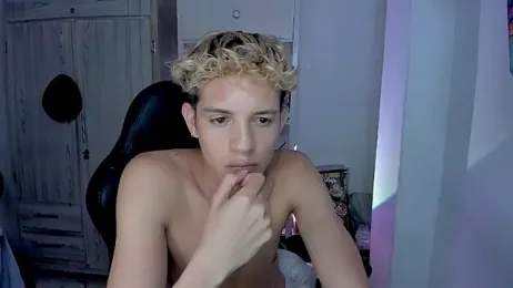 tylernova webcam model stream image