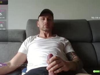 tomhardic webcam model stream image