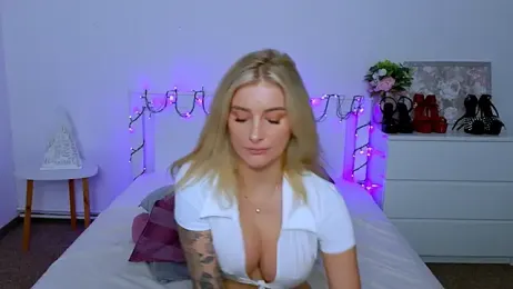 Lia_Benini webcam stripchat model stream image