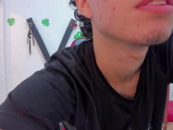 miabella_and_max webcam model stream image