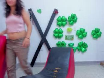 miabella_and_max webcam model stream image