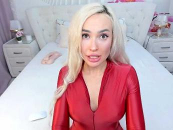 HottieSweetBritney webcam bongacams model stream image