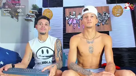 Friendsofeverything_ webcam model stream image