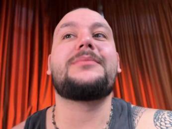 SinChronised webcam model stream image