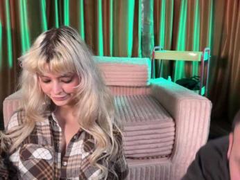 SinChronised webcam model stream image