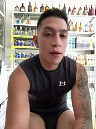 OliverWest04 webcam stripchat model stream image