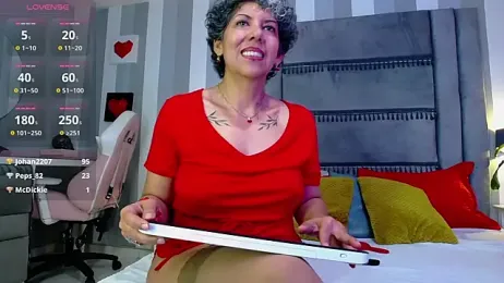 Julianewell webcam stripchat model stream image