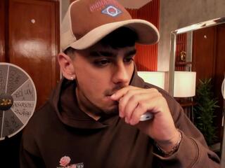 Paul Young webcam model stream image