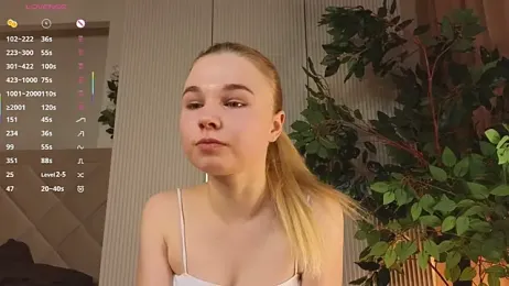 OdetteHarwick webcam model stream image