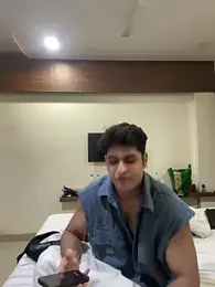 Vihaaanfucks webcam stripchat model stream image