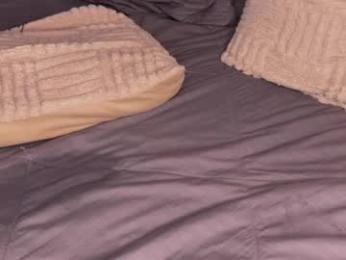 _e_m_m_a_1 webcam chaturbate model stream image