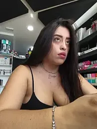 MissNyraSecret webcam model stream image