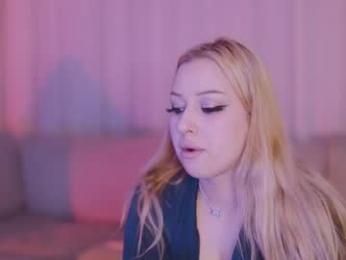 snowyphoenix webcam chaturbate model stream image