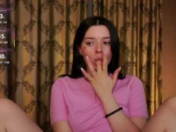 cuddlebyyou webcam model stream image