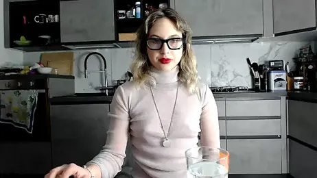 L_Sofia webcam model stream image